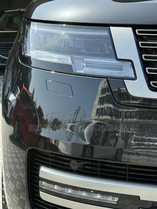Land Rover Range Rover 2022 Black