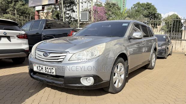 Subaru Outback 2.5i 2011 Silver