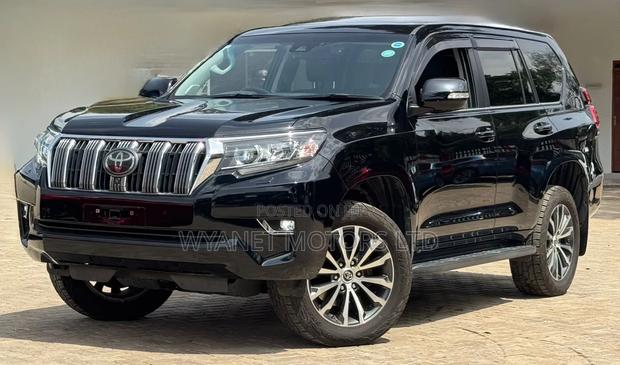 Toyota Land Cruiser Prado 2.8 2019 Black
