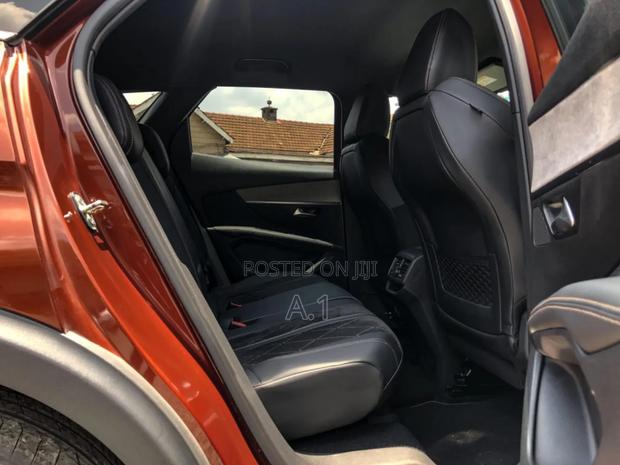 Peugeot 3008 2018 Orange