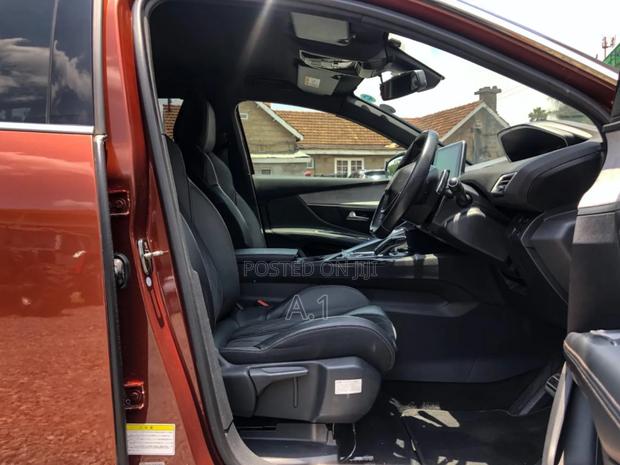 Peugeot 3008 2018 Orange