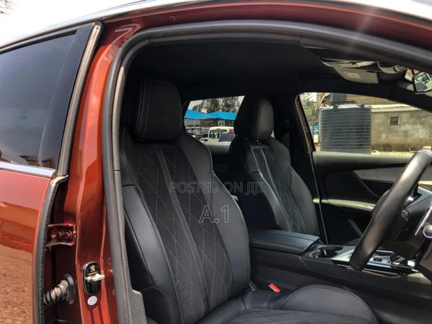 Peugeot 3008 2018 Orange