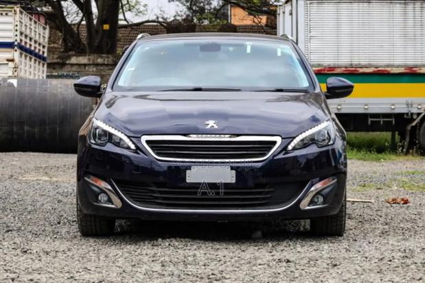 Peugeot 3008 2018 Blue