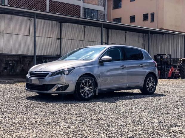 Peugeot 308 2018 Silver