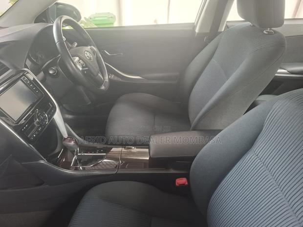 Toyota Allion 2019 Silver