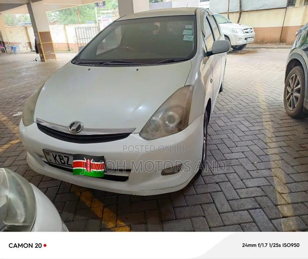 Toyota Wish 2007 White