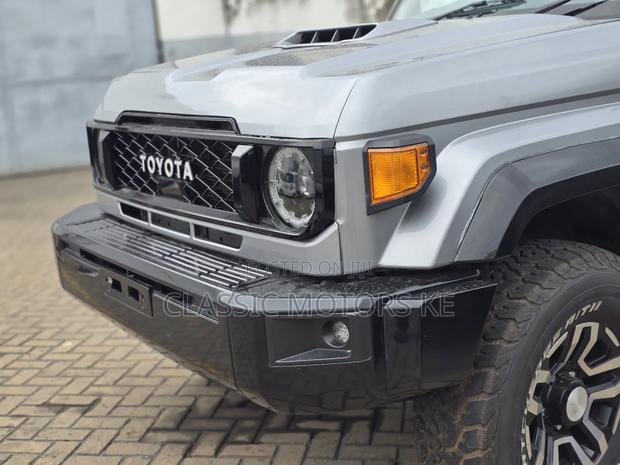 Toyota Land Cruiser 4.5 V8 TD 2019 Silver