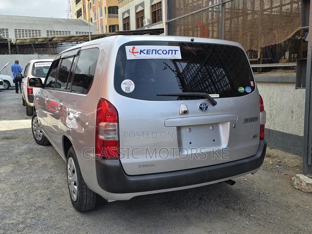 Toyota Succeed 2019 Silver