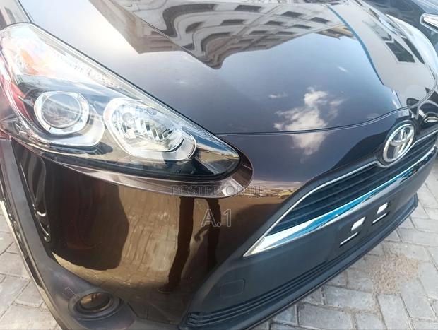 Toyota Sienta 2018 Black