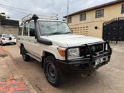 Toyota Land Cruiser 2016 Off white for sale