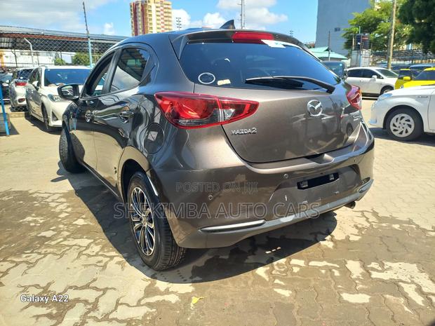 Mazda 2 2020 Brown