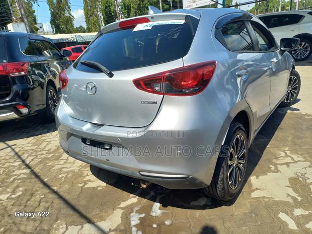 Mazda 2 2020 Silver