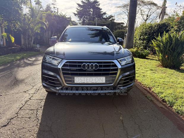 Audi Q5 2.0T Premium AWD quattro 2018 Gray