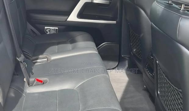 Toyota Land Cruiser 4.5 V8 VXR 2020 White