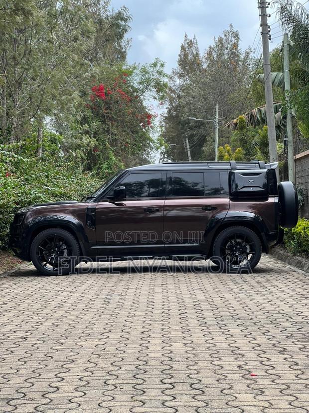 Land Rover Defender X-Dynamic HSE 2021 Black
