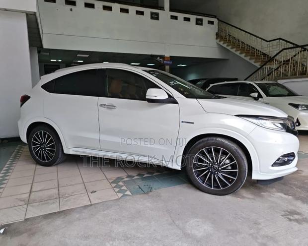 Honda Vezel 2020 White