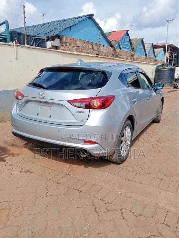 Mazda Axela 2018 Silver