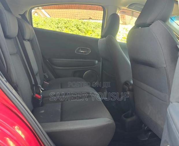 Honda Vezel 2018 Red