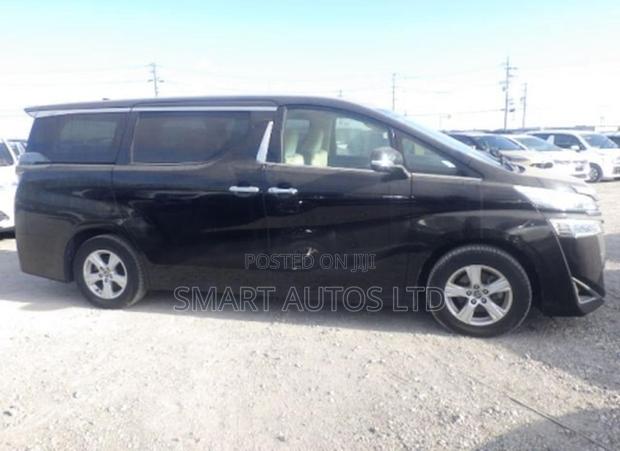 Toyota Vellfire 2018