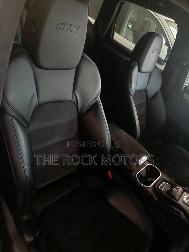 Porsche Cayenne 2018 White