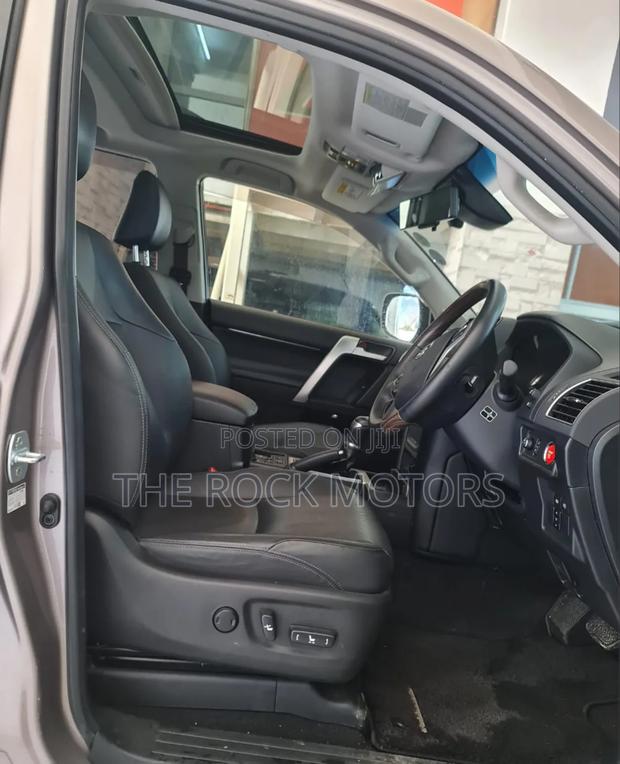 Toyota Land Cruiser Prado 2019 Brown