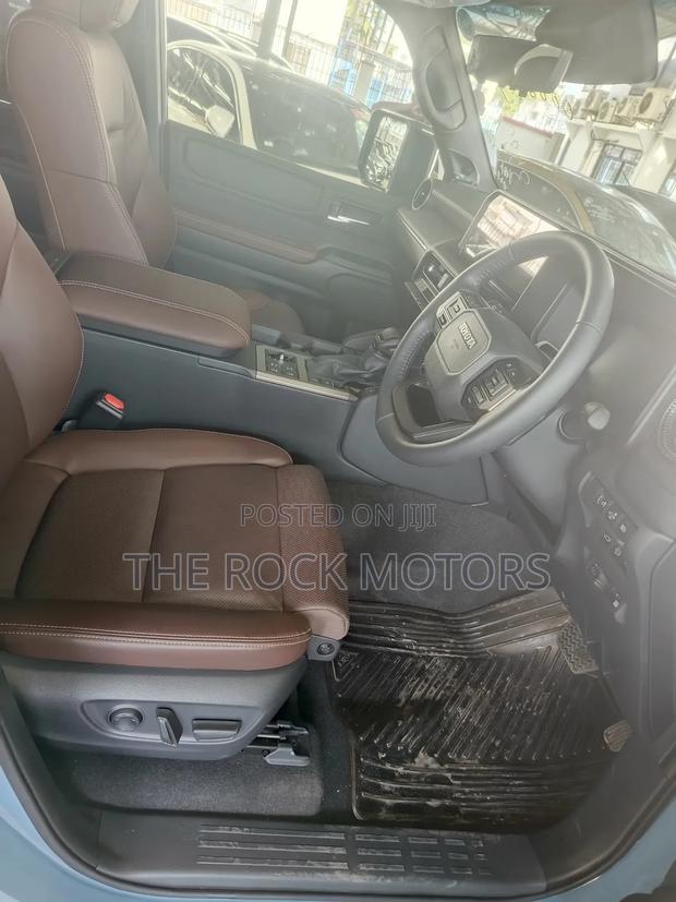 Toyota Land Cruiser Prado 2020 Blue