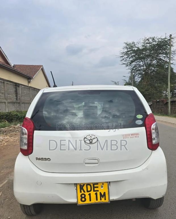 Toyota Passo 2015 White