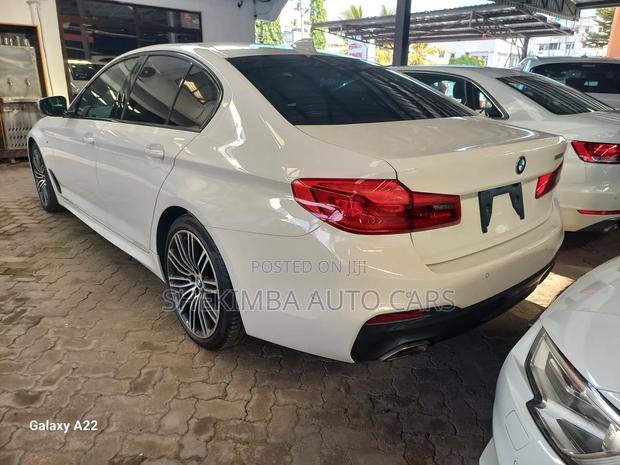 BMW 523i 2019 White