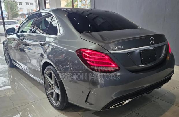 Mercedes-Benz C200 2019 Gray