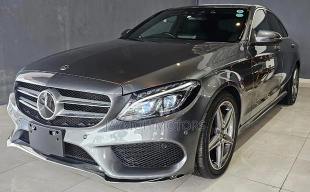 Mercedes-Benz C200 2019 Gray