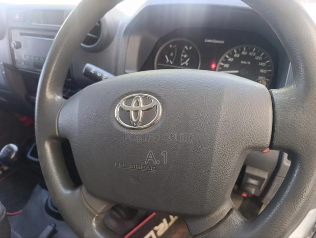 Toyota Land Cruiser 4.5 V8 VXR 2018 White