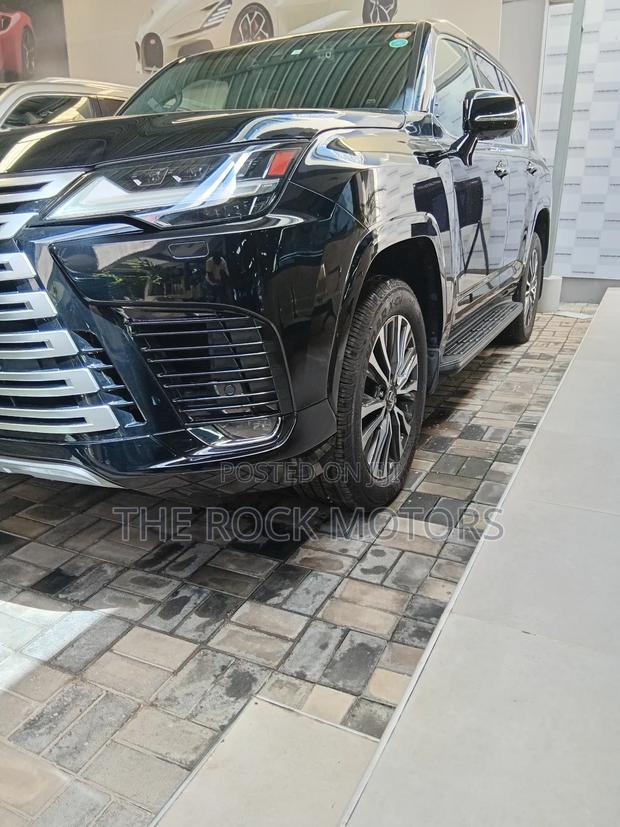 Lexus LX LX 600 2023 Black