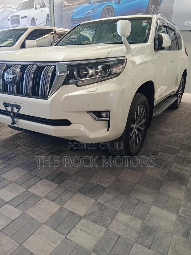 Toyota Land Cruiser 79 Series 2018 White