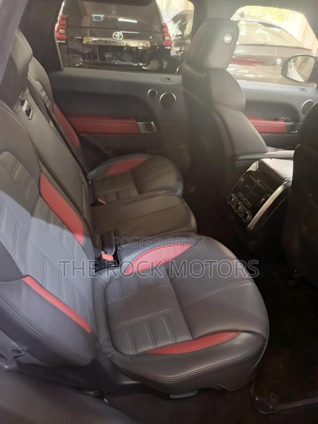 Land Rover Discovery Sport 2020 White