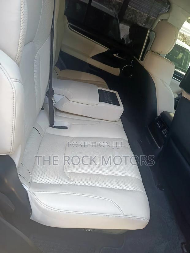 Lexus LX 2019 Black