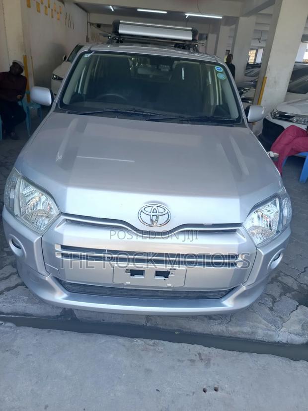 Toyota Succeed 2019 Silver