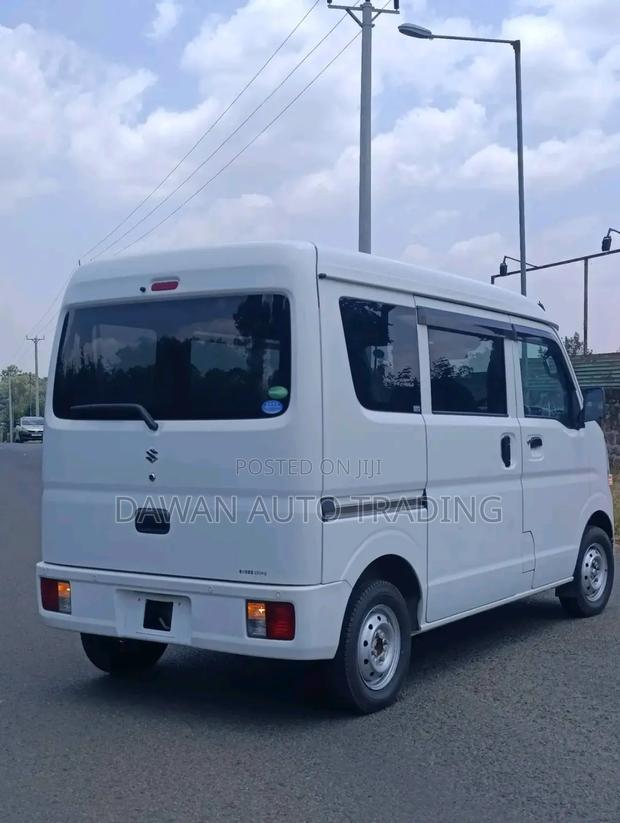 Suzuki Every Wagon 2019 White