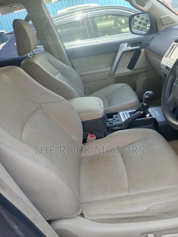 Toyota Land Cruiser Prado 2.7 2019 Gold