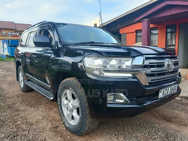 Toyota Land Cruiser 100 4.7 Executive 2008 Black