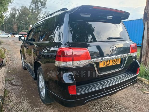 Toyota Land Cruiser 100 4.7 Executive 2008 Black