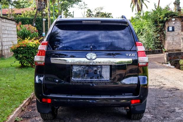 Toyota Land Cruiser Prado 2.8 D-4D 2015 Black