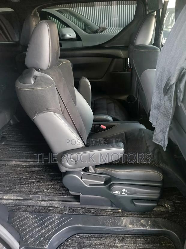 Toyota Alphard 2020 Black
