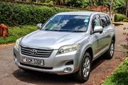 Toyota Vanguard 2010 Silver for sale