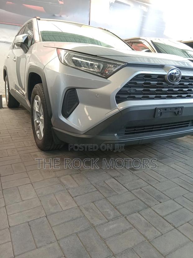 Toyota RAV4 2018 Silver