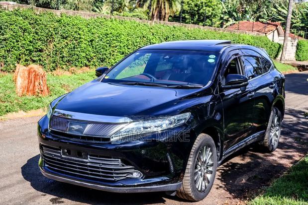 Toyota Harrier 2.0 2019 Black