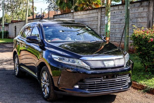 Toyota Harrier 2.0 2019 Black
