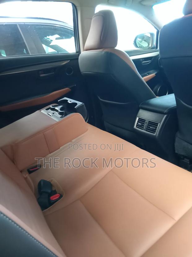 Lexus NX 300h 2019 White