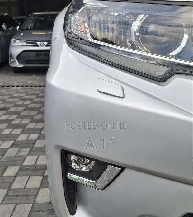 Toyota Land Cruiser Prado 2.8 2020 Silver