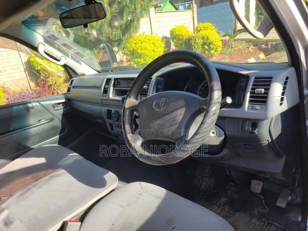 Toyota HiAce 2008 Silver