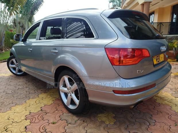 Audi Q7 2006 Gray